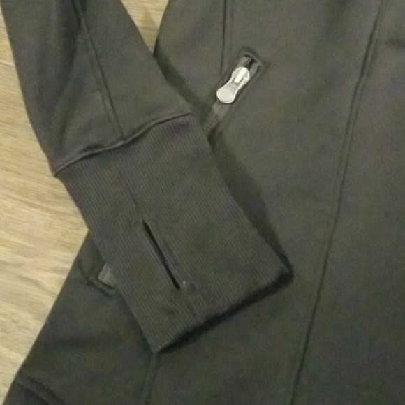 Cabela's Fleece Lined Zip Up - Picture 6 of 12
